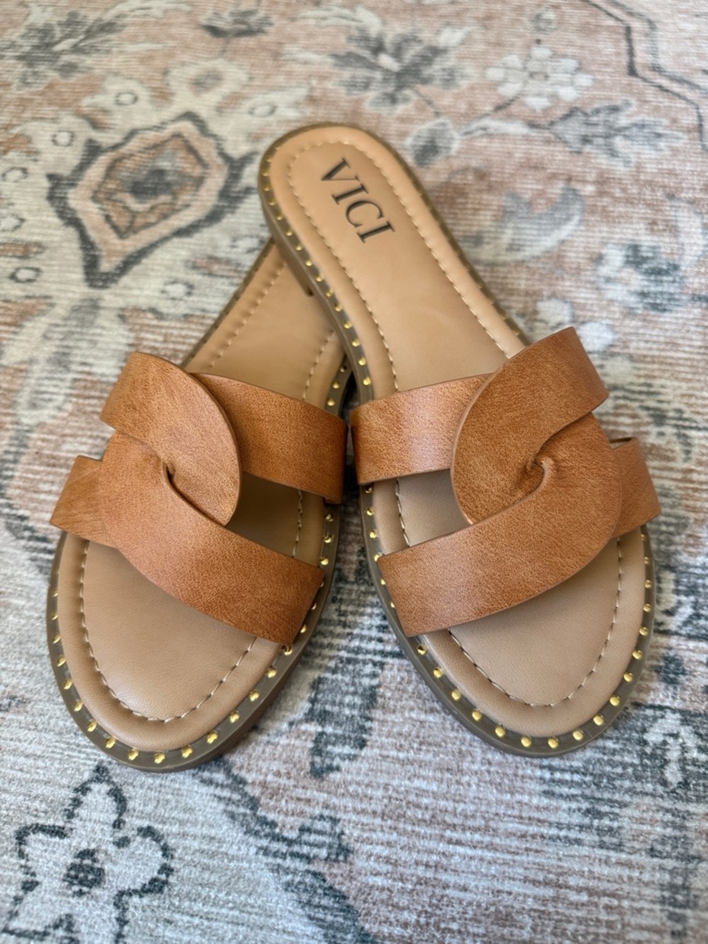 VICI Cognac Brown Suede Crossover Slide Sandals Sz 7.5 - Picture 2 of 4